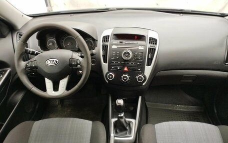 KIA cee'd I рестайлинг, 2011 год, 849 000 рублей, 9 фотография