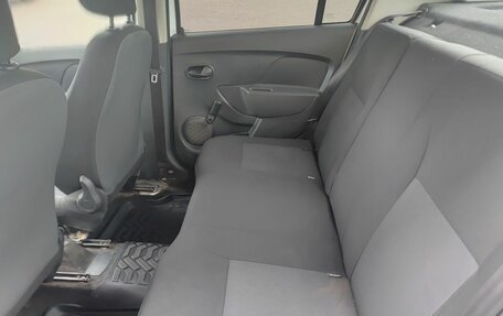 Renault Logan II, 2018 год, 599 000 рублей, 15 фотография