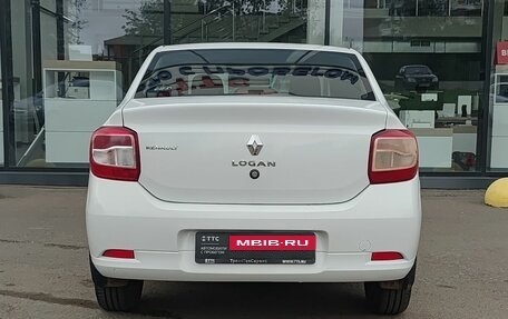 Renault Logan II, 2018 год, 599 000 рублей, 7 фотография