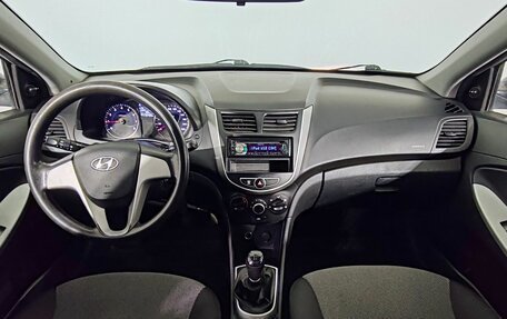 Hyundai Solaris II рестайлинг, 2012 год, 570 000 рублей, 10 фотография