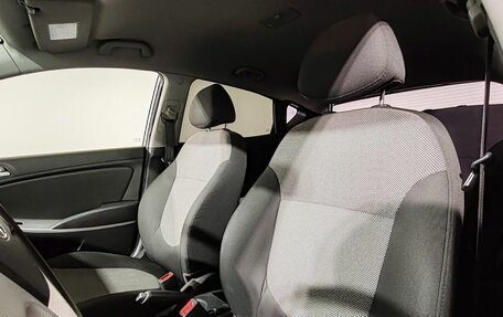 Hyundai Solaris II рестайлинг, 2012 год, 570 000 рублей, 13 фотография