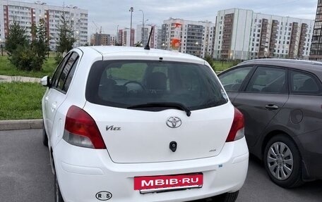 Toyota Vitz, 2010 год, 400 000 рублей, 3 фотография