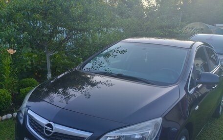 Opel Astra J, 2011 год, 525 000 рублей, 1 фотография
