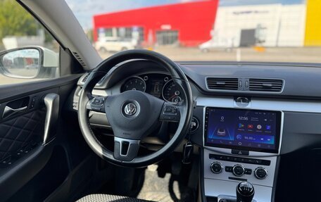 Volkswagen Passat B7, 2011 год, 749 999 рублей, 12 фотография