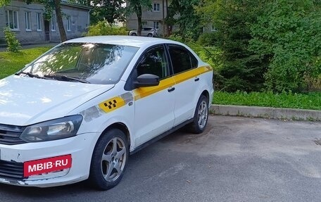 Volkswagen Polo VI (EU Market), 2015 год, 450 000 рублей, 3 фотография