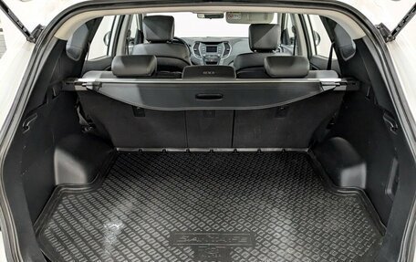 Hyundai Santa Fe III рестайлинг, 2017 год, 2 100 000 рублей, 28 фотография
