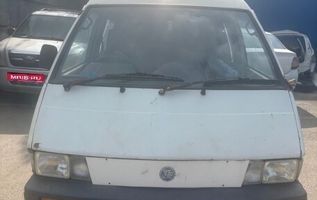 Toyota Town Ace III, 1988 год, 190 000 рублей, 1 фотография