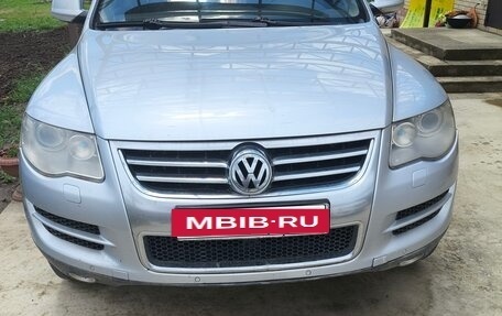 Volkswagen Touareg III, 2007 год, 950 000 рублей, 3 фотография