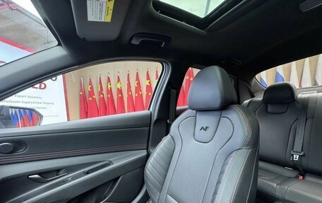 Hyundai Elantra, 2023 год, 2 000 000 рублей, 13 фотография
