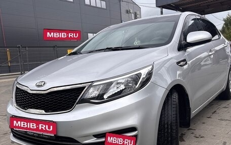 KIA Rio III рестайлинг, 2015 год, 1 000 000 рублей, 2 фотография