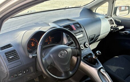 Toyota Auris II, 2009 год, 595 000 рублей, 5 фотография