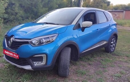 Renault Kaptur I рестайлинг, 2017 год, 1 740 000 рублей, 2 фотография