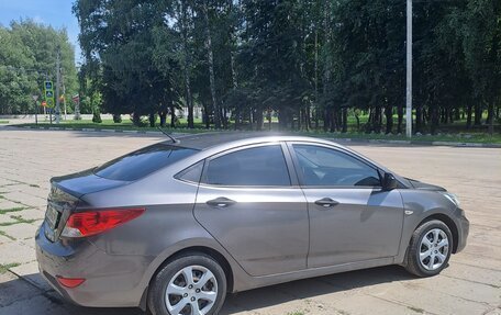 Hyundai Solaris II рестайлинг, 2013 год, 660 000 рублей, 4 фотография
