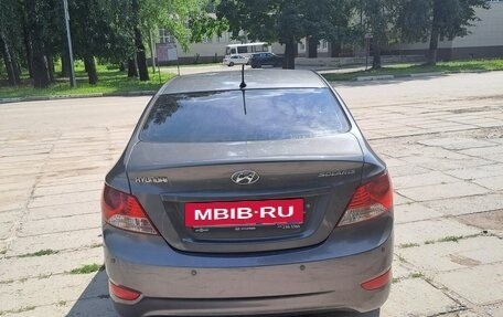 Hyundai Solaris II рестайлинг, 2013 год, 660 000 рублей, 2 фотография