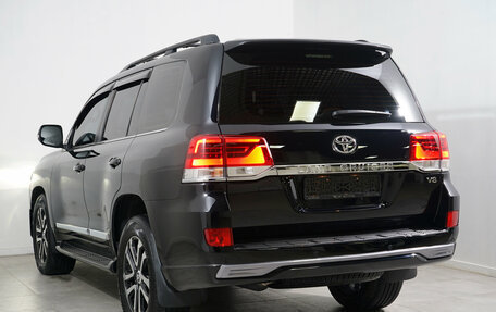 Toyota Land Cruiser 200, 2015 год, 6 299 000 рублей, 6 фотография