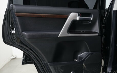 Toyota Land Cruiser 200, 2015 год, 6 299 000 рублей, 16 фотография