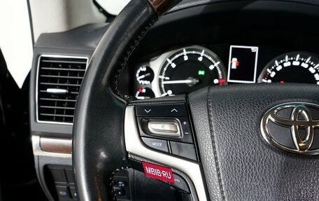 Toyota Land Cruiser 200, 2015 год, 6 299 000 рублей, 24 фотография