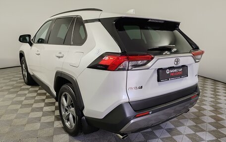 Toyota RAV4, 2021 год, 3 480 000 рублей, 7 фотография