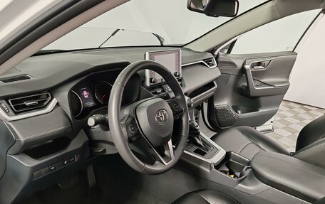 Toyota RAV4, 2021 год, 3 480 000 рублей, 19 фотография