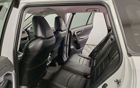 Toyota RAV4, 2021 год, 3 480 000 рублей, 12 фотография