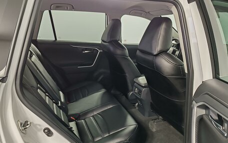 Toyota RAV4, 2021 год, 3 480 000 рублей, 22 фотография