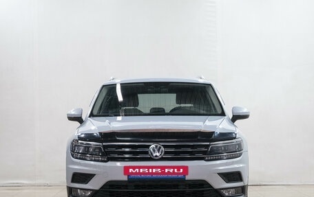 Volkswagen Tiguan II, 2018 год, 2 869 000 рублей, 2 фотография