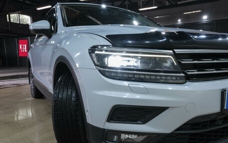 Volkswagen Tiguan II, 2018 год, 2 869 000 рублей, 9 фотография