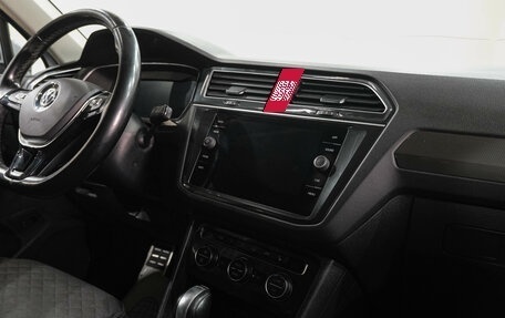 Volkswagen Tiguan II, 2018 год, 2 869 000 рублей, 23 фотография