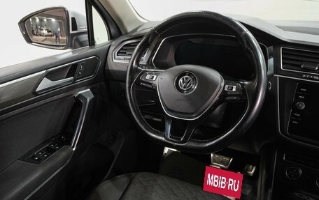 Volkswagen Tiguan II, 2018 год, 2 869 000 рублей, 17 фотография