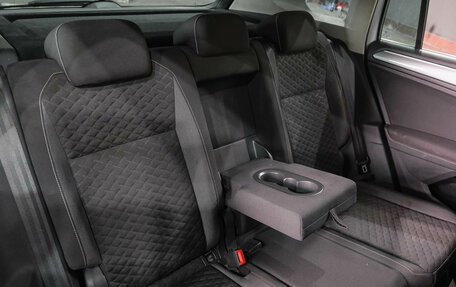 Volkswagen Tiguan II, 2018 год, 2 869 000 рублей, 37 фотография