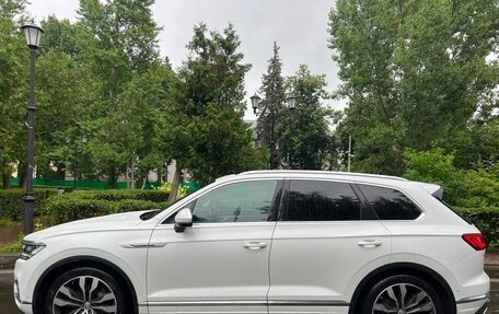 Volkswagen Touareg III, 2020 год, 5 950 000 рублей, 1 фотография
