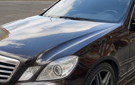 Mercedes-Benz E-Класс, 2010 год, 2 100 000 рублей, 2 фотография