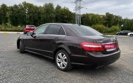 Mercedes-Benz E-Класс, 2010 год, 2 100 000 рублей, 6 фотография