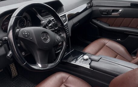 Mercedes-Benz E-Класс, 2010 год, 2 100 000 рублей, 11 фотография