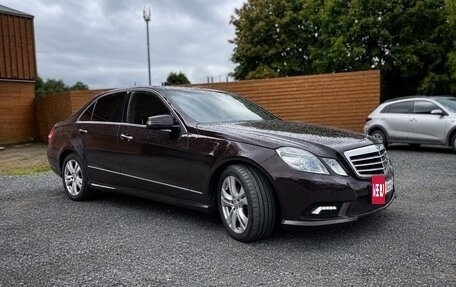 Mercedes-Benz E-Класс, 2010 год, 2 100 000 рублей, 5 фотография