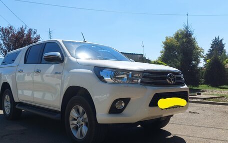 Toyota Hilux VIII, 2019 год, 3 250 000 рублей, 9 фотография