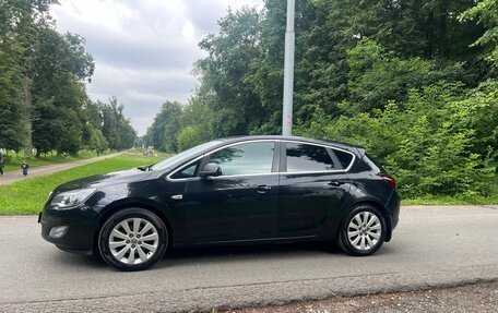 Opel Astra J, 2011 год, 650 000 рублей, 4 фотография