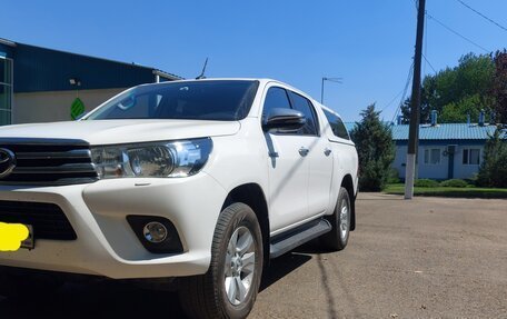 Toyota Hilux VIII, 2019 год, 3 250 000 рублей, 8 фотография