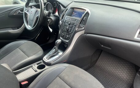 Opel Astra J, 2011 год, 650 000 рублей, 9 фотография