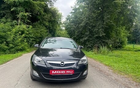 Opel Astra J, 2011 год, 650 000 рублей, 5 фотография