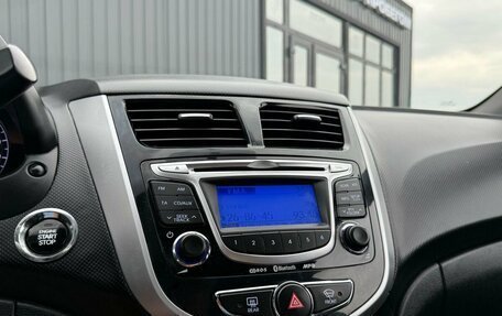 Hyundai Solaris II рестайлинг, 2013 год, 819 000 рублей, 17 фотография