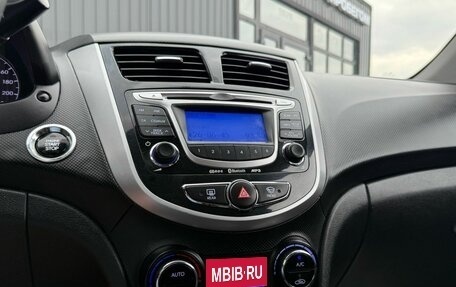 Hyundai Solaris II рестайлинг, 2013 год, 819 000 рублей, 16 фотография