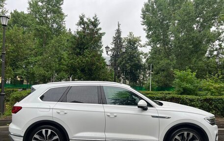 Volkswagen Touareg III, 2020 год, 5 950 000 рублей, 5 фотография