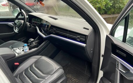 Volkswagen Touareg III, 2020 год, 5 950 000 рублей, 18 фотография