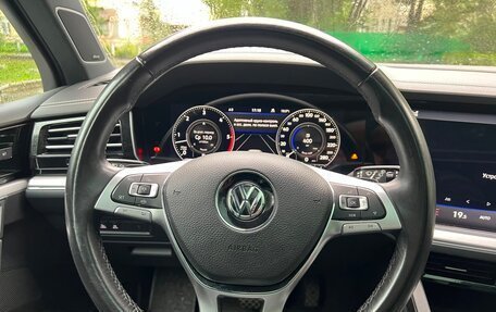 Volkswagen Touareg III, 2020 год, 5 950 000 рублей, 26 фотография