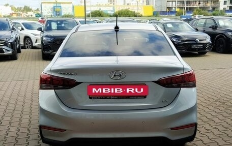 Hyundai Solaris II рестайлинг, 2017 год, 1 050 000 рублей, 5 фотография