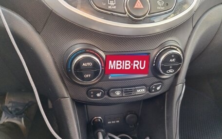 Hyundai Solaris II рестайлинг, 2012 год, 780 000 рублей, 12 фотография