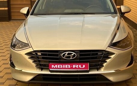 Hyundai Sonata VIII, 2022 год, 3 000 000 рублей, 1 фотография