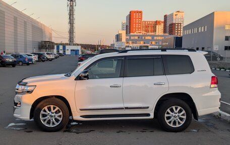 Toyota Land Cruiser 200, 2016 год, 6 300 000 рублей, 8 фотография
