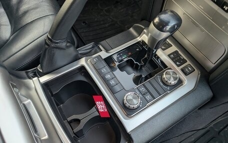 Toyota Land Cruiser 200, 2016 год, 6 300 000 рублей, 16 фотография